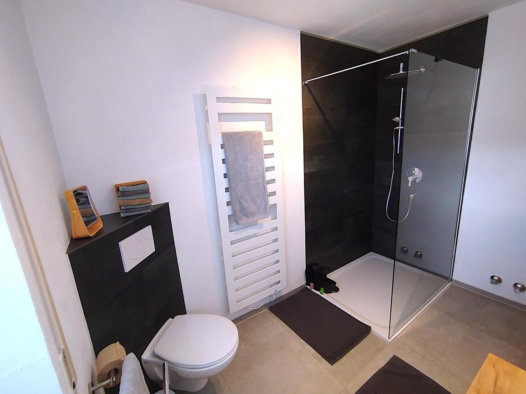 92qm Allergikerfreundlich 2 Schlafzimmer 2 Wc Terrasse *